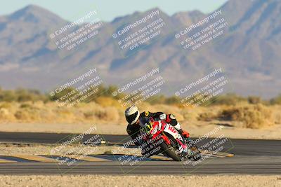 media/Jan-11-2025-CVMA (Sat) [[ddeb3f563a]]/Race 13-Amateur Supersport Open/